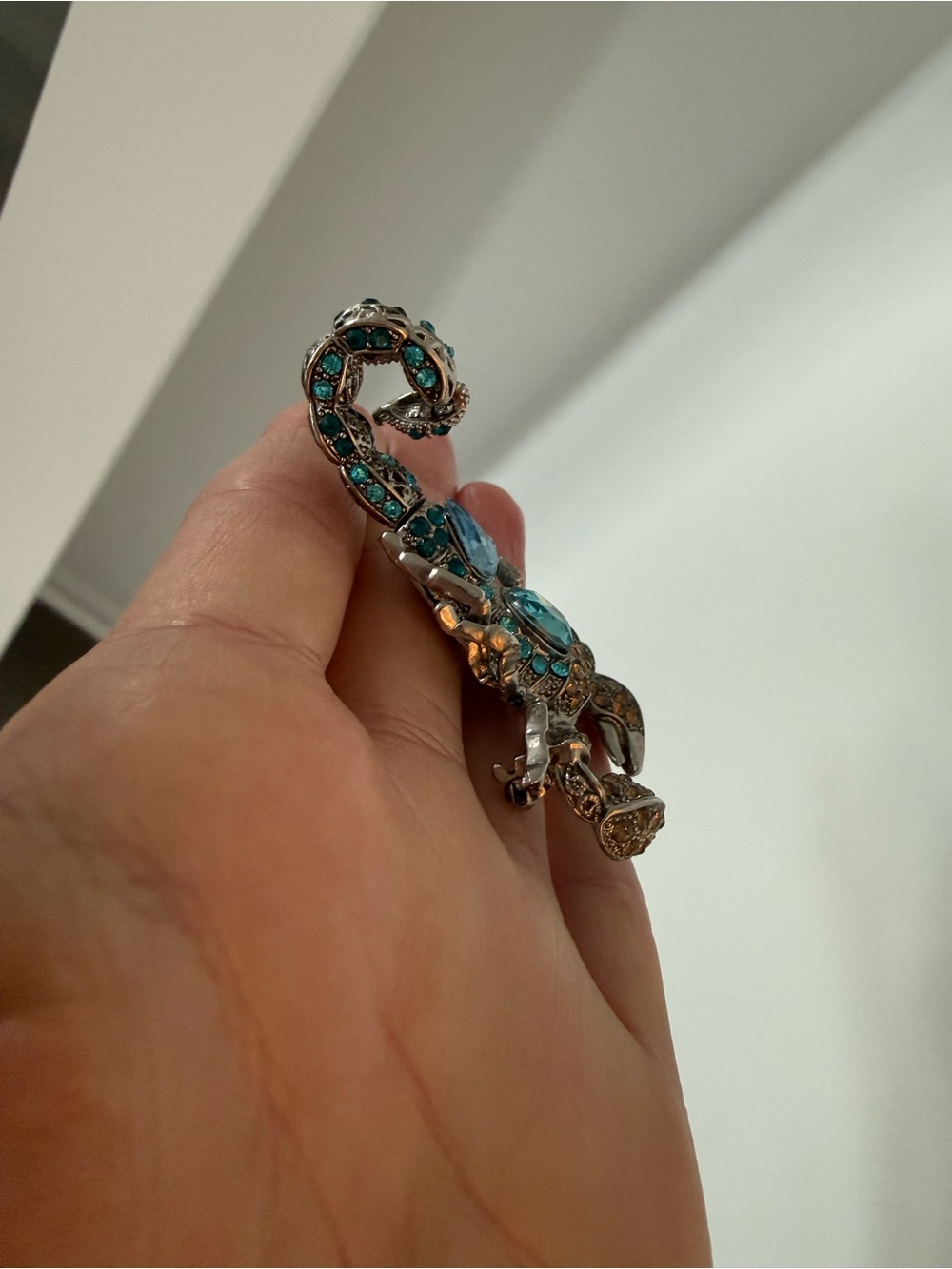 Source Unknown Scorpion Brooch with Teal and Amber Rhinestones - Picture 5 of 5